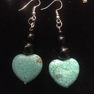 Super cute turquoise heart dangle earrings